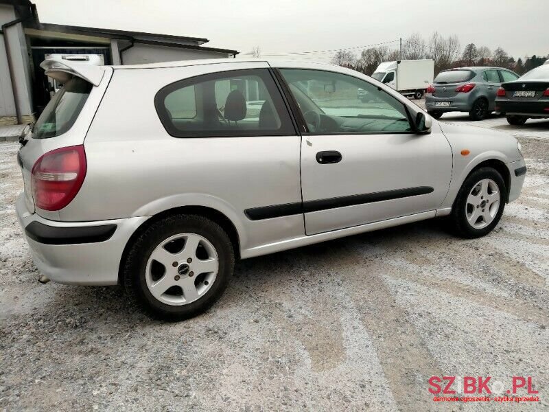 2002' Nissan Almera photo #2