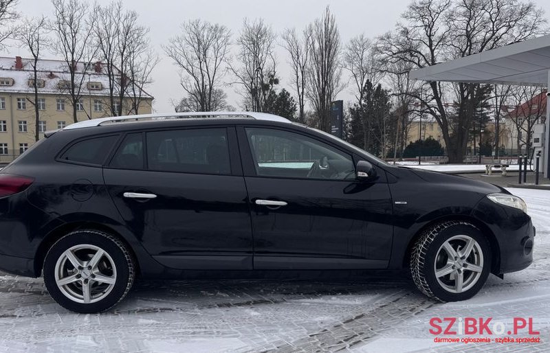 2011' Renault Megane 1.9 Dci Bose Edition photo #4