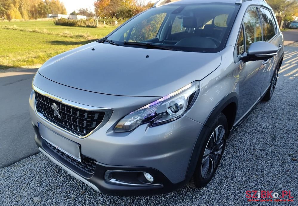2019' Peugeot 2008 photo #1