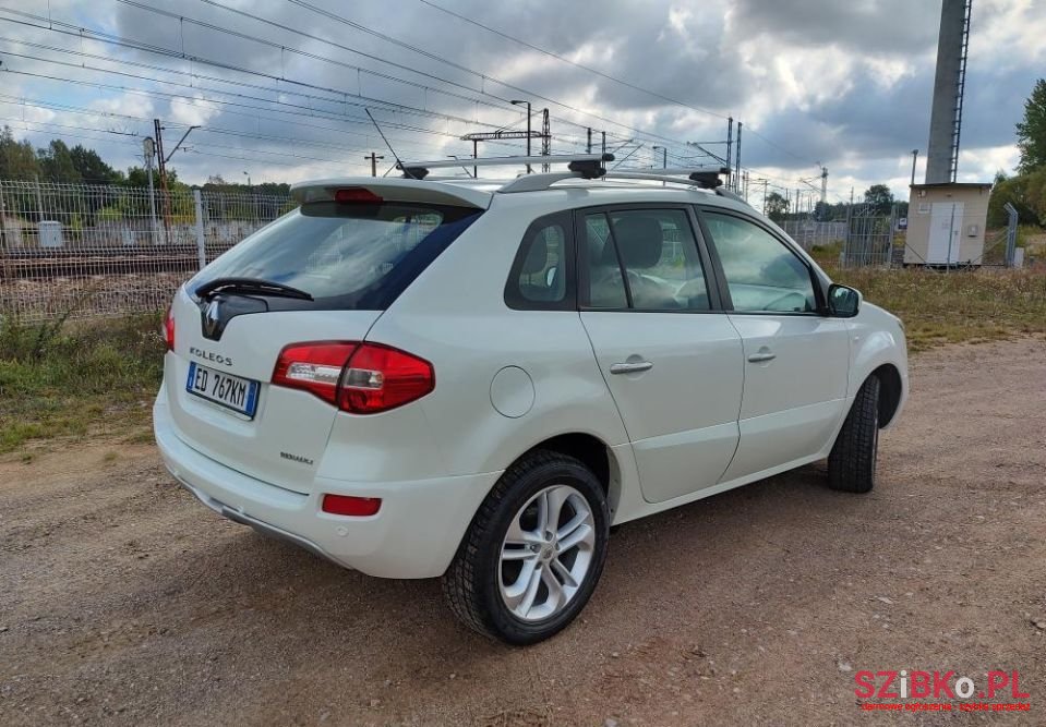 2010' Renault Koleos photo #3