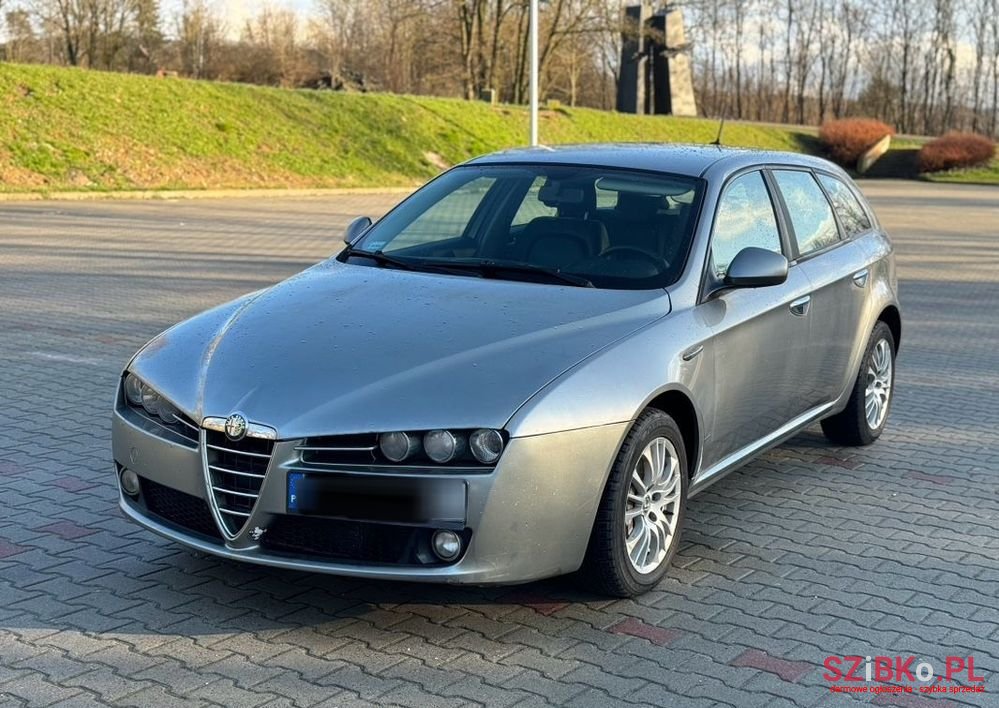 2008' Alfa Romeo 159 photo #1
