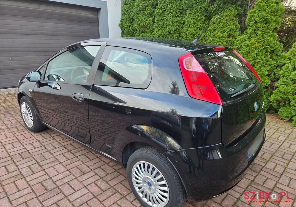 2006' Fiat Punto 1.4 16V Dynamic photo #4