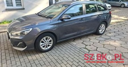 2019' Hyundai i30 photo #2