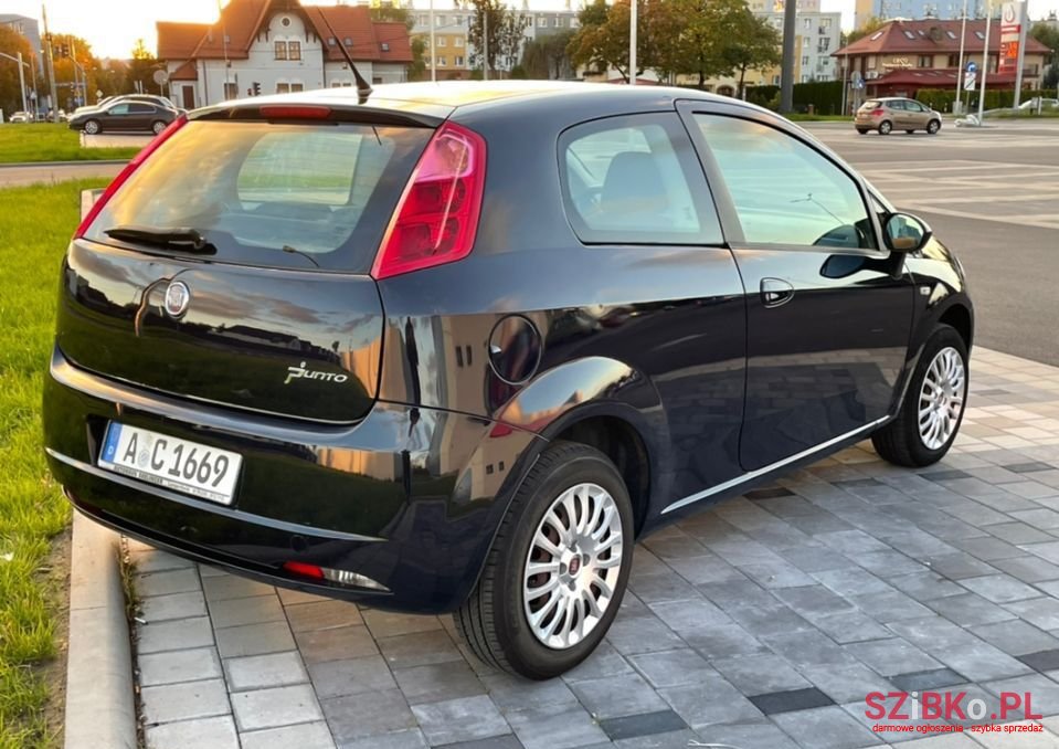 2009' Fiat Grande Punto photo #3