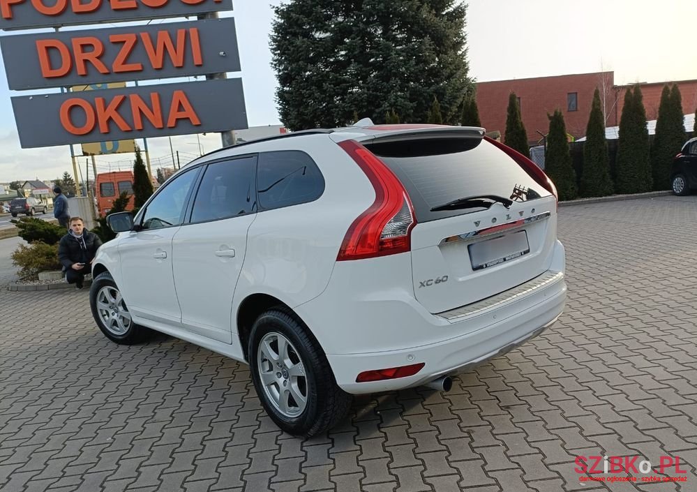 2013' Volvo Xc 60 D3 Base photo #2