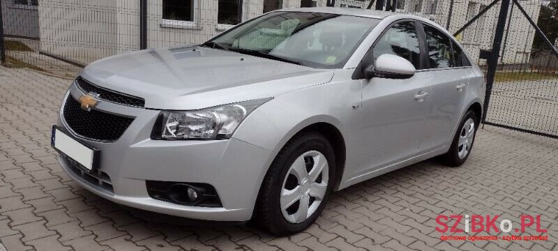 2011' Chevrolet Cruze photo #1
