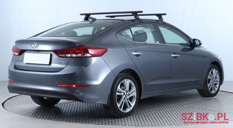 2017' Hyundai Elantra photo #4