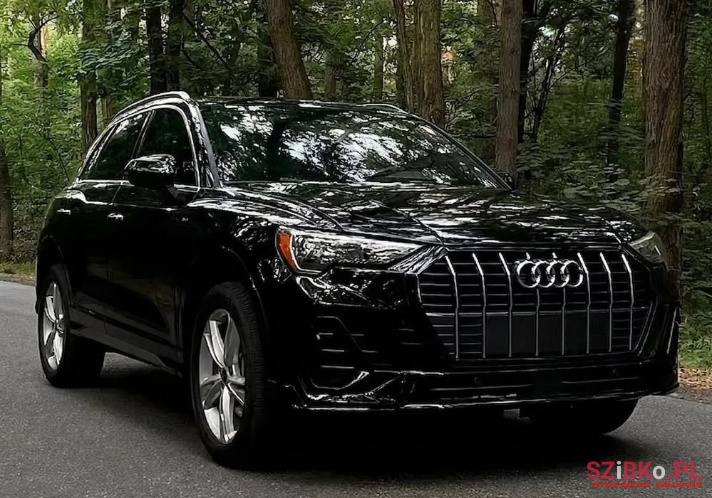 2020' Audi Q3 photo #5