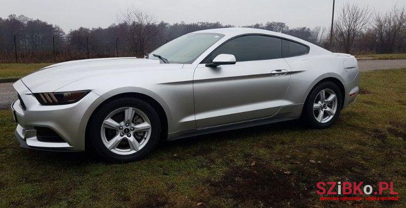 2016' Ford Mustang photo #1