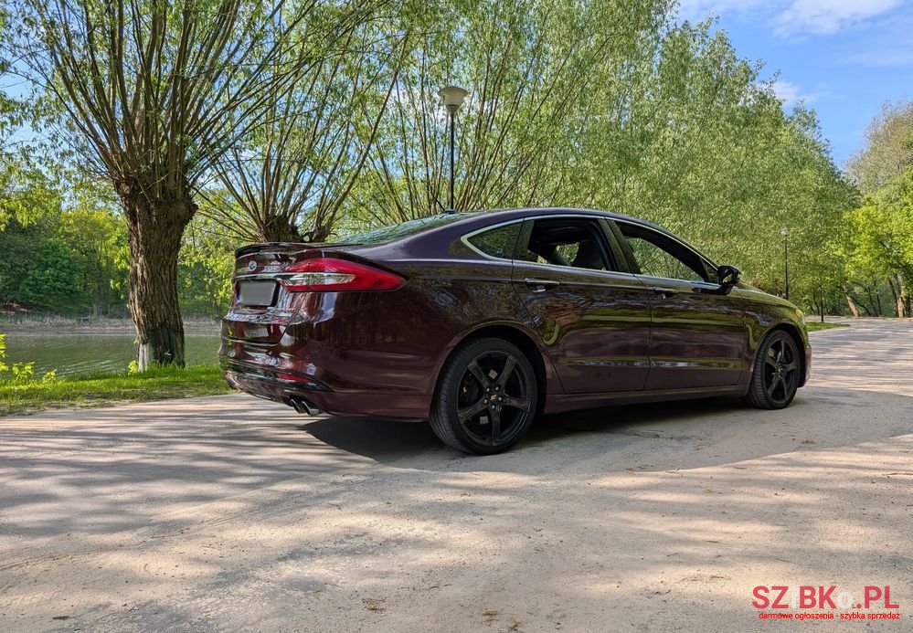 2017' Ford Fusion photo #3