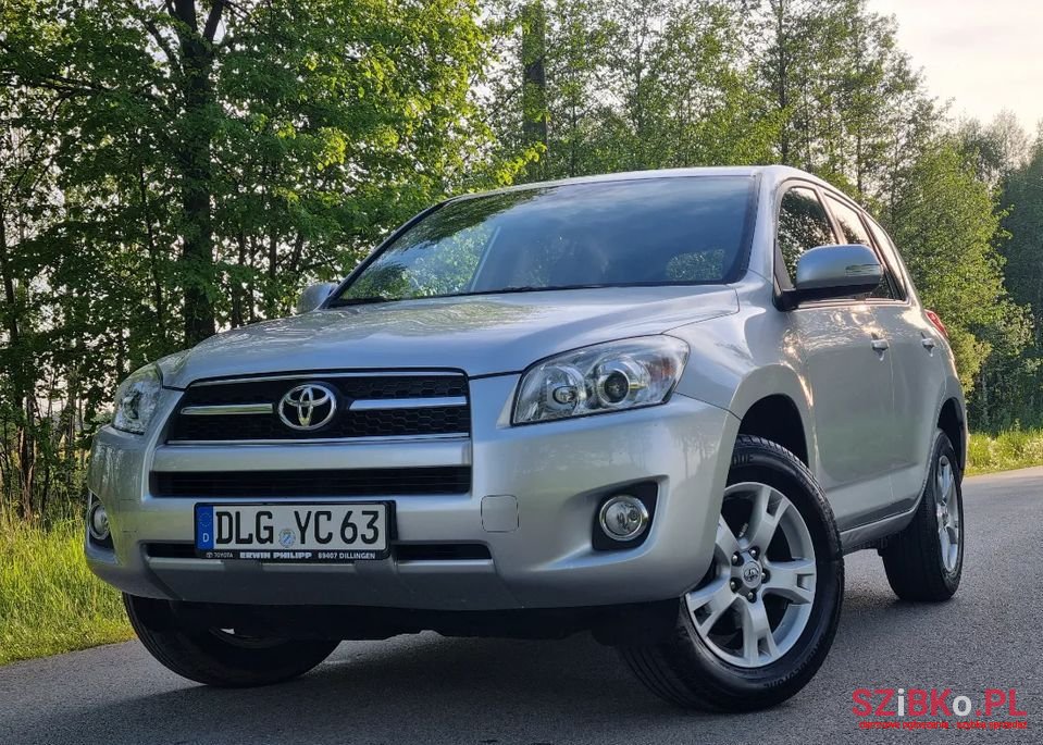 2010' Toyota RAV4 photo #1