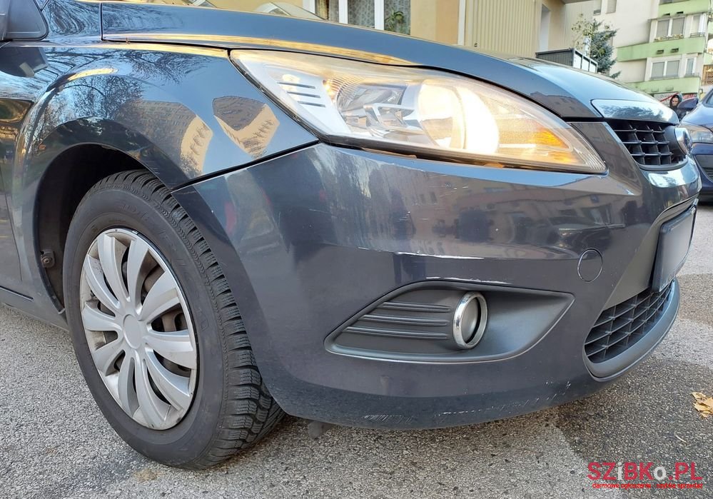 2010' Ford Focus photo #4