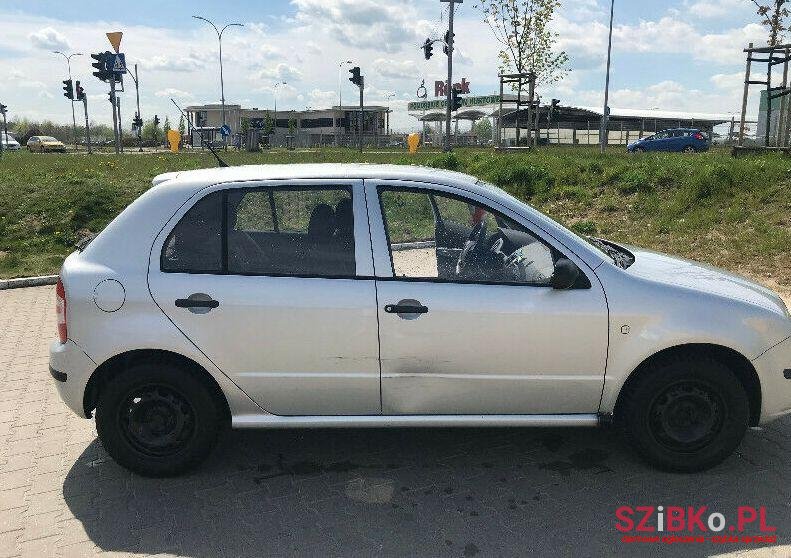 2006' Skoda Fabia photo #1
