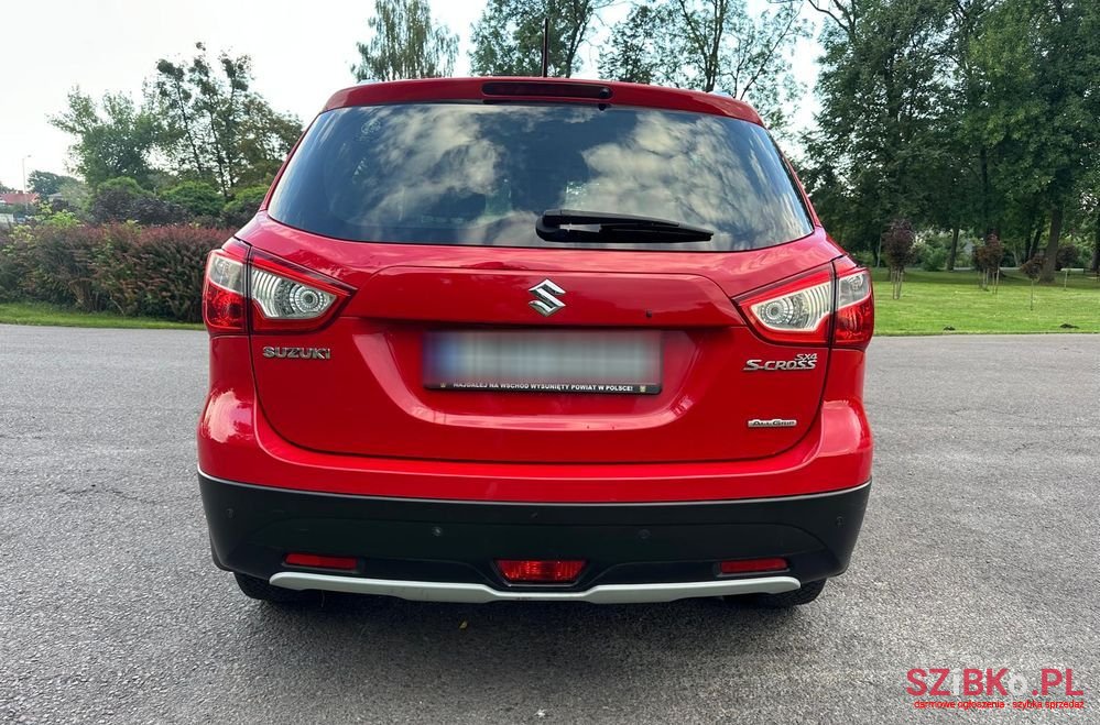 2016' Suzuki SX4 photo #6