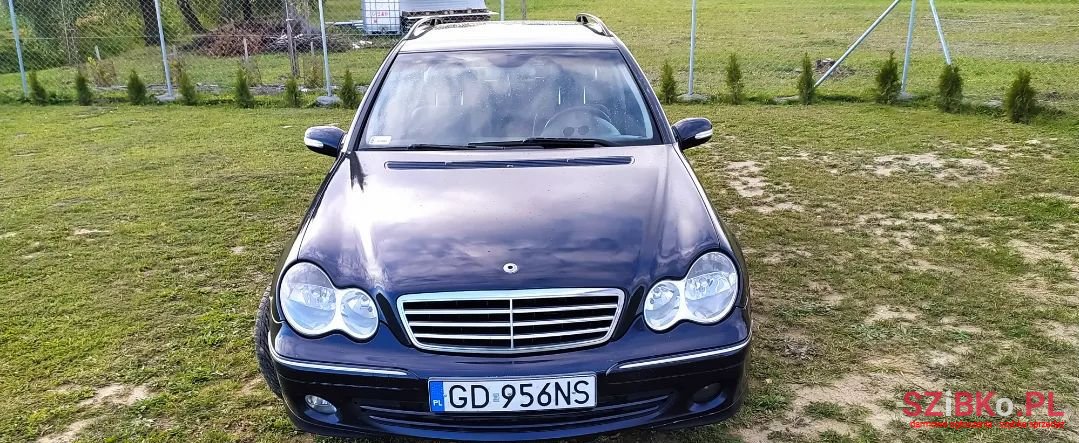 2005' Mercedes-Benz Klasa C photo #2
