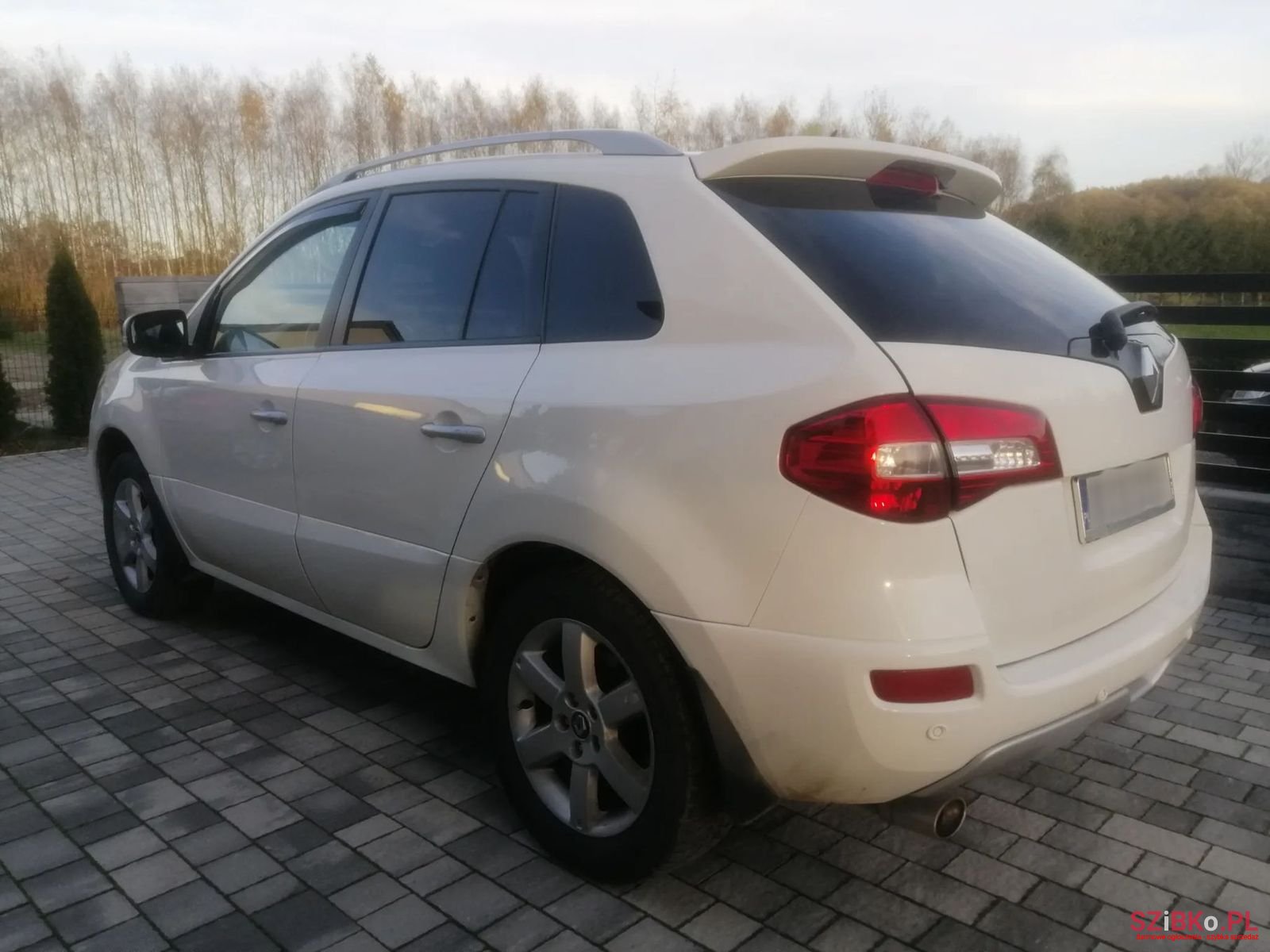 2012' Renault Koleos photo #2