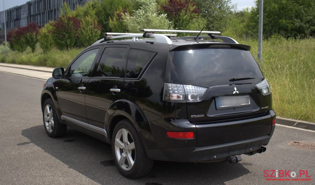 2008' Mitsubishi Outlander photo #6