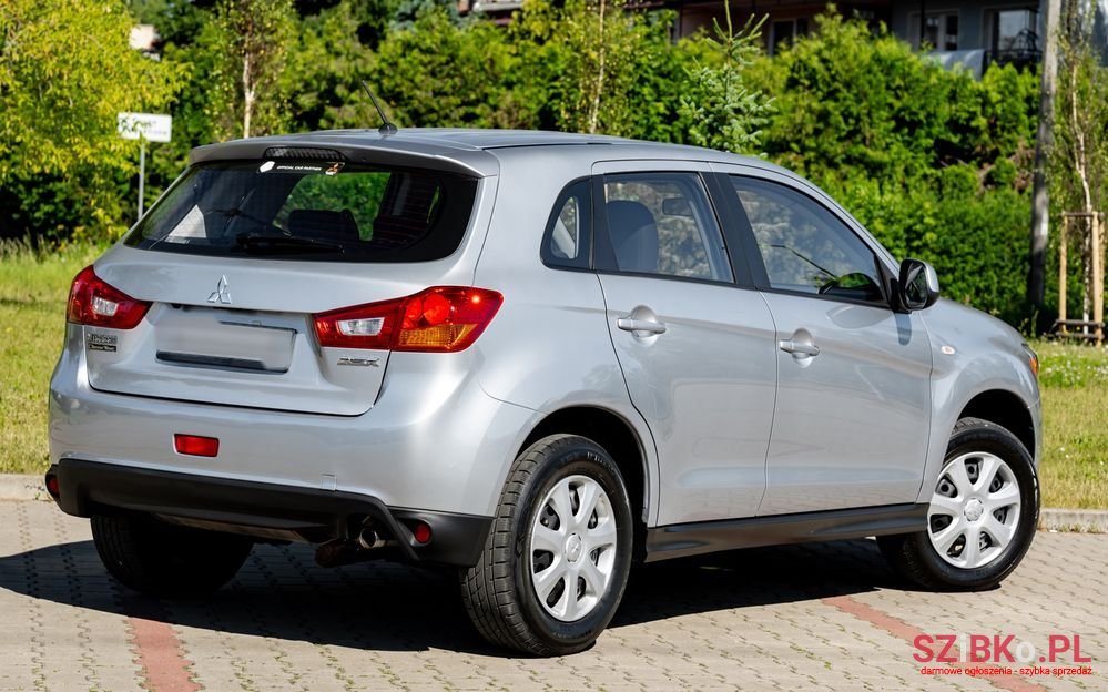 2014' Mitsubishi ASX photo #4