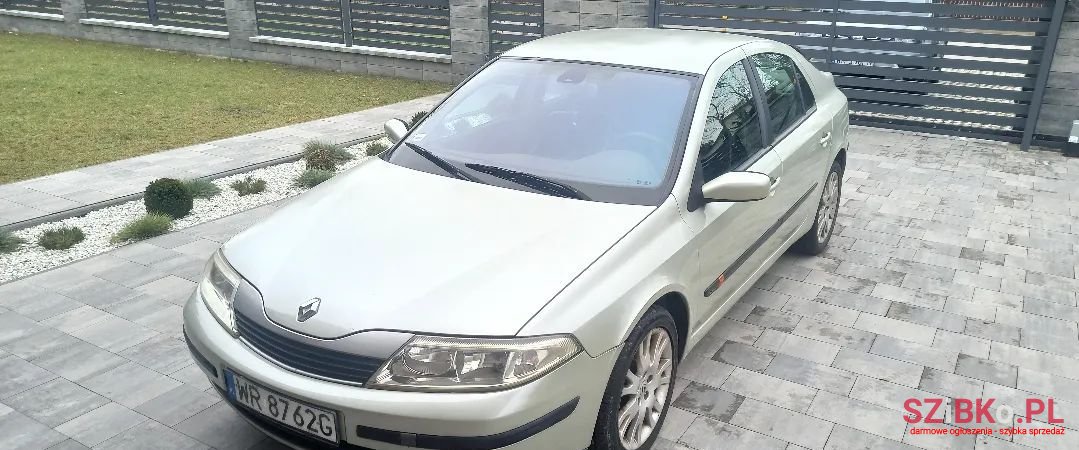 2002' Renault Laguna photo #1