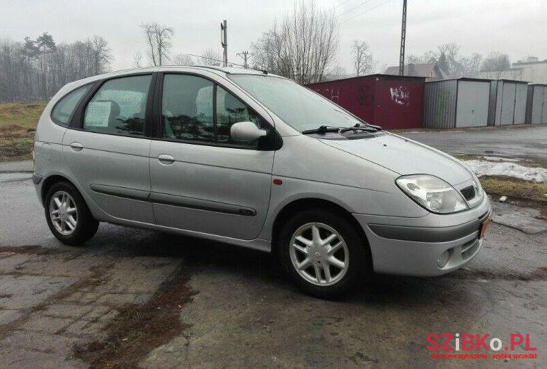 2002' Renault Scenic photo #1