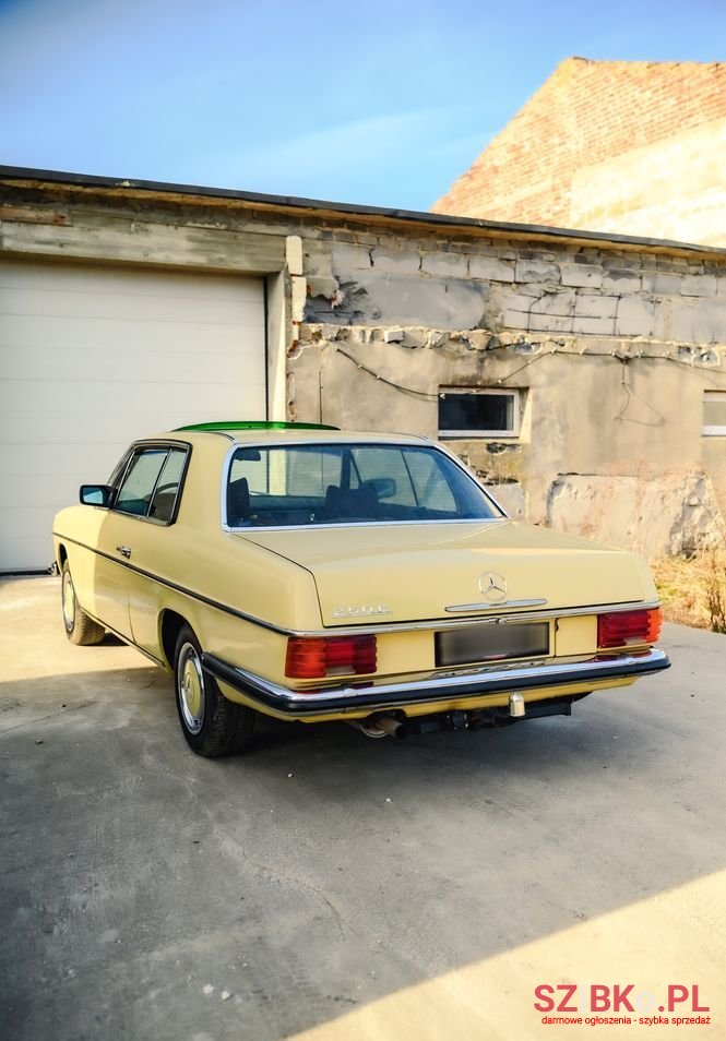 1975' Mercedes-Benz 250C photo #6