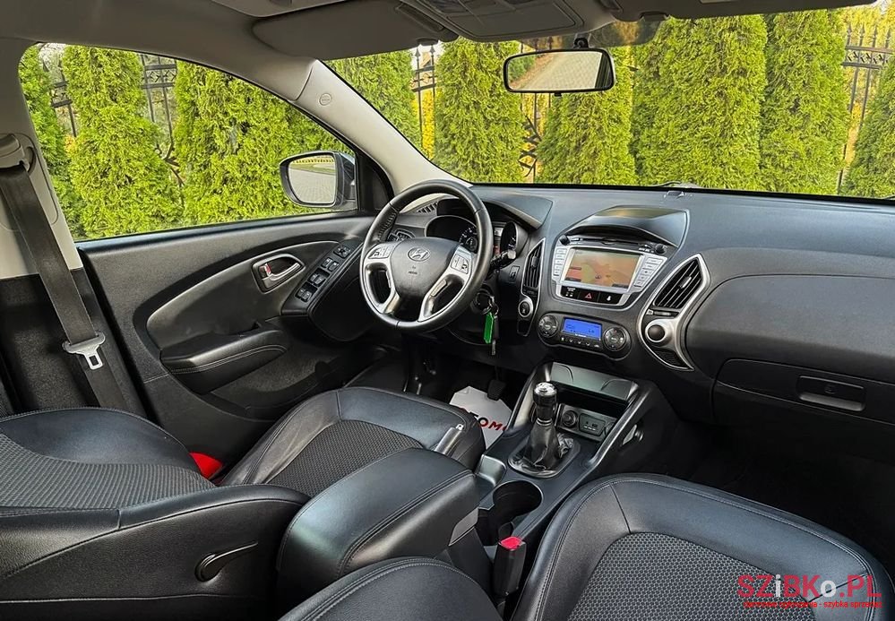 2010' Hyundai ix35 2.0 Premium photo #3