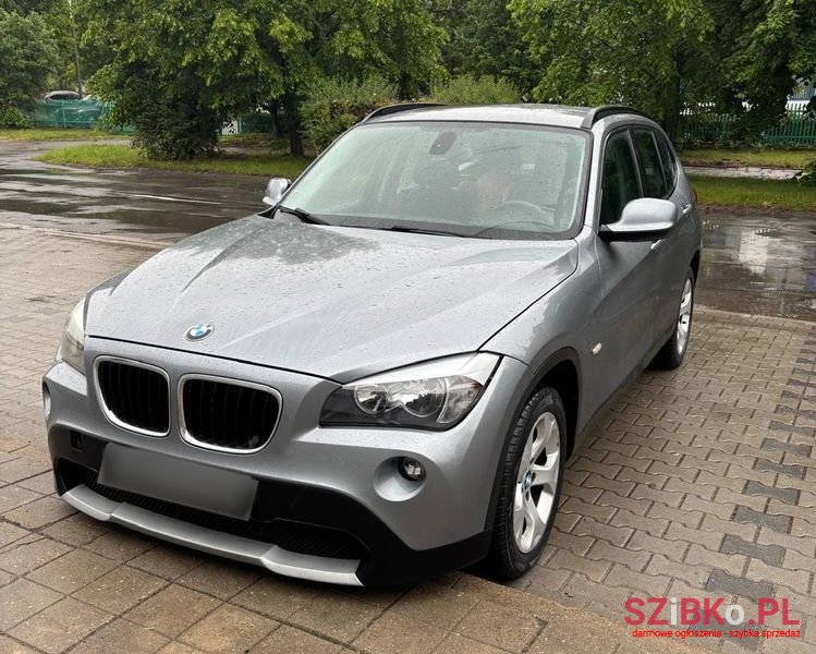 2011' BMW X1 Xdrive20D photo #2