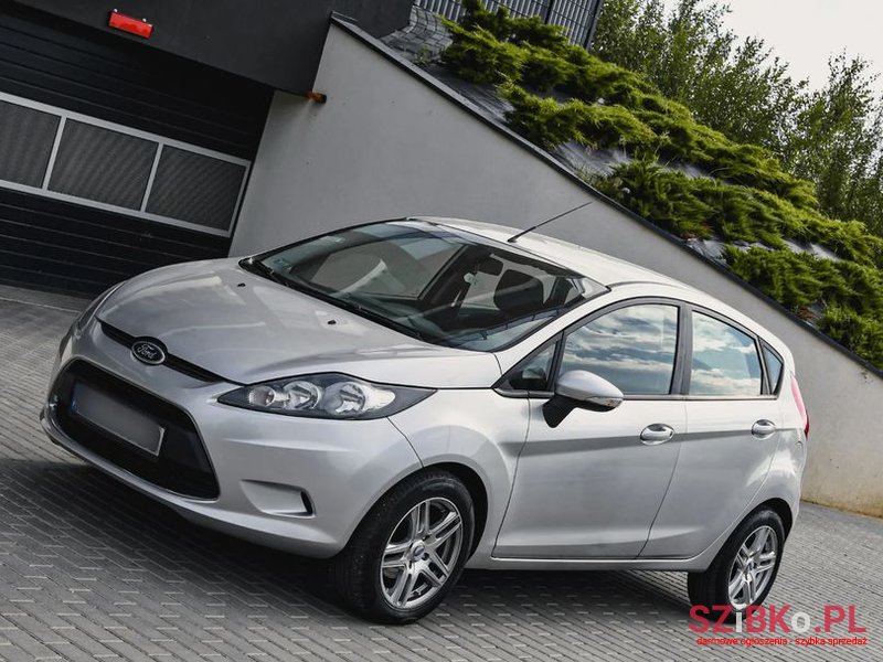 2010' Ford Fiesta 1.6 Tdci Dpf Titanium photo #1