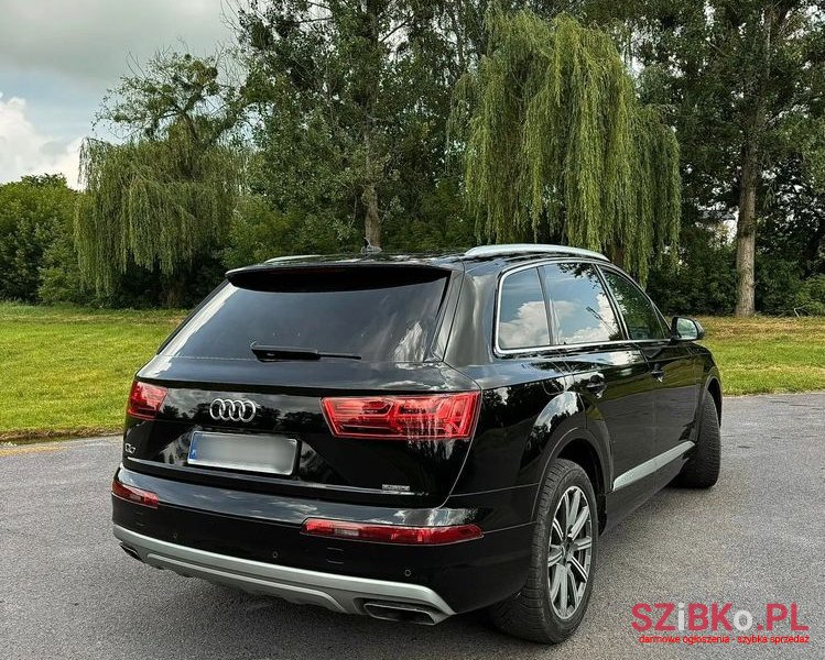 2016' Audi Q7 photo #4
