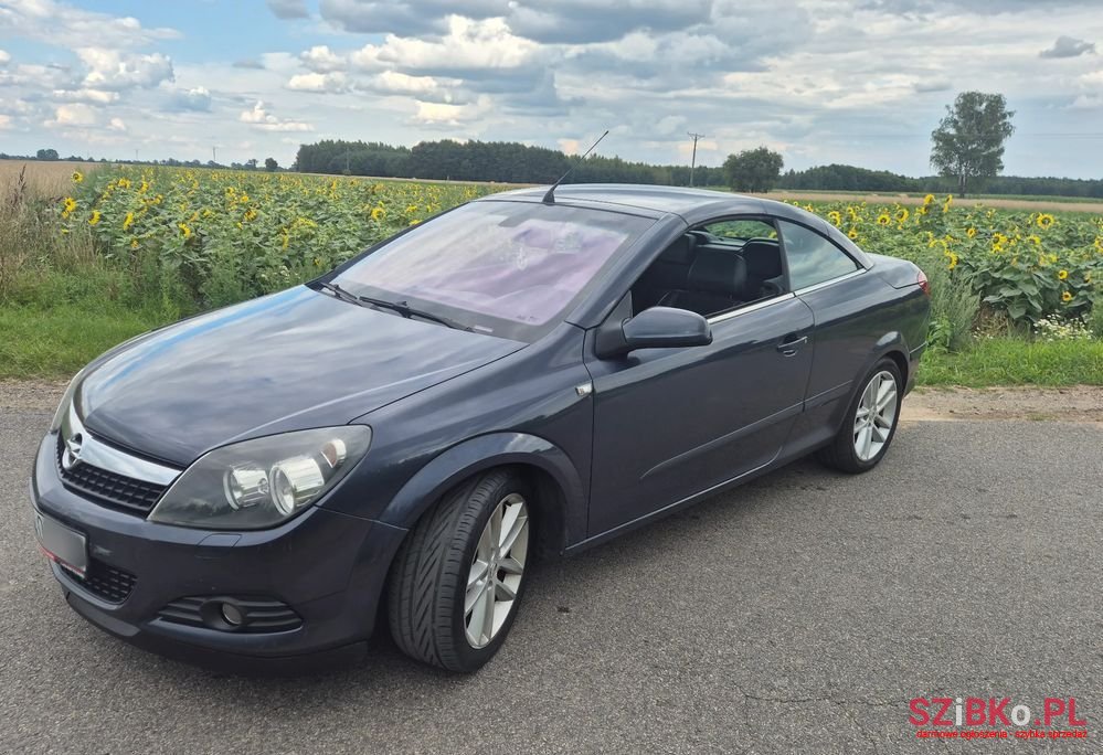 2006' Opel Astra photo #4