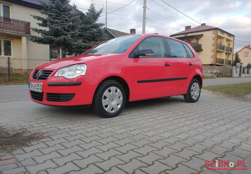 2006' Volkswagen Polo photo #2