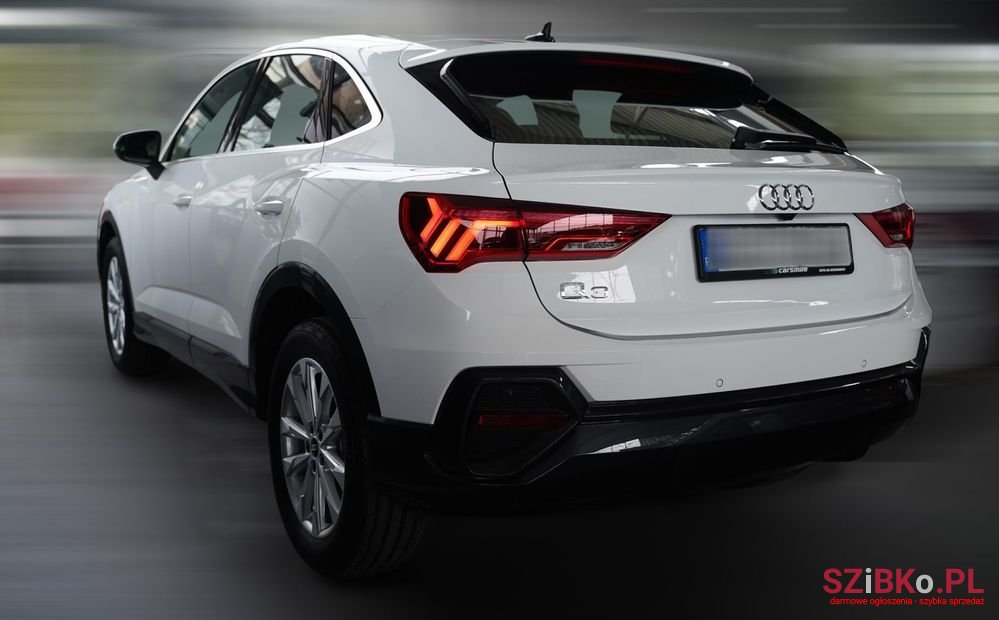 2023' Audi Q3 35 Tfsi Mhev S Tronic photo #5