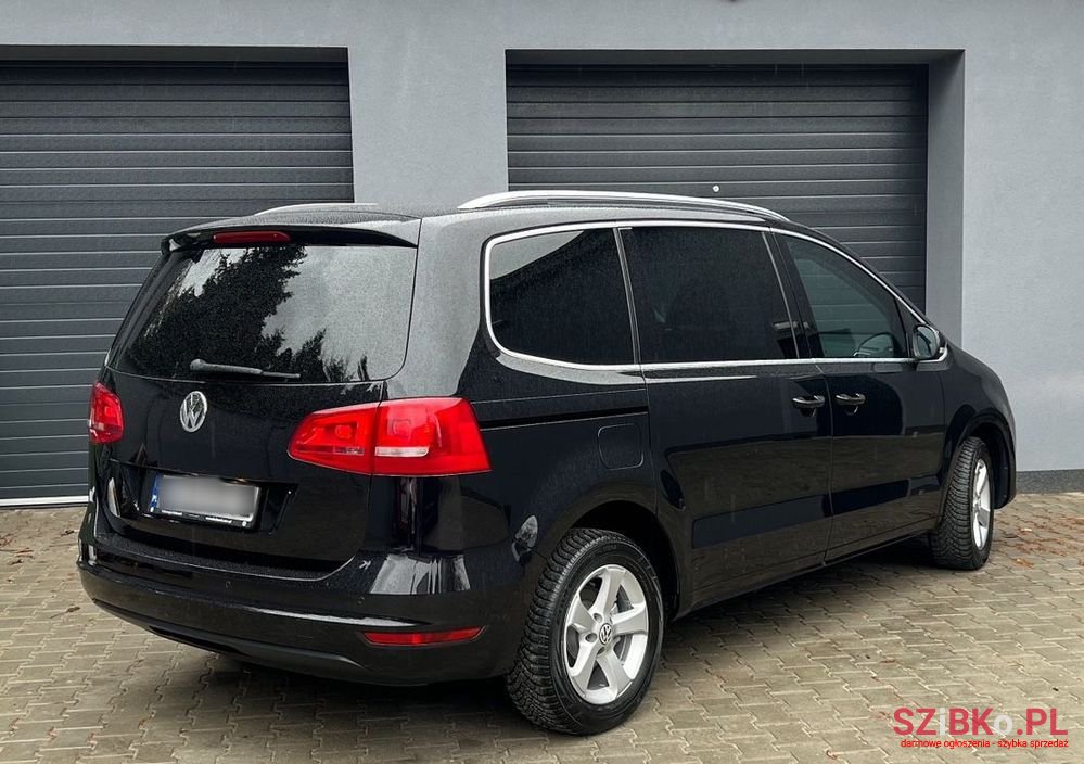 2010' Volkswagen Sharan photo #5