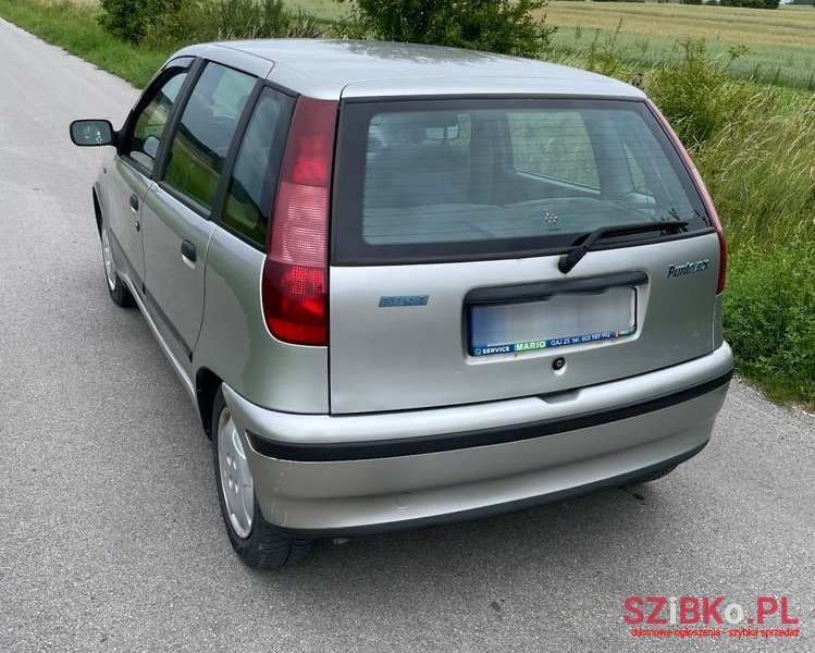 1995' Fiat Punto 75 Elx photo #6