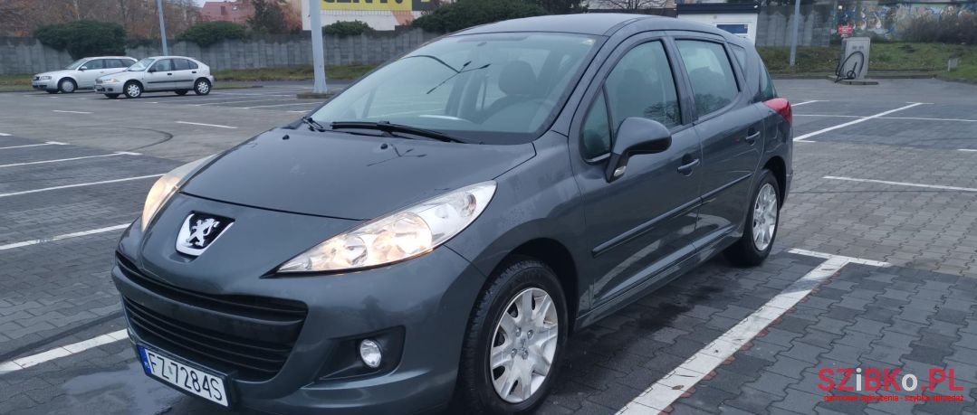 2010' Peugeot 207 photo #1