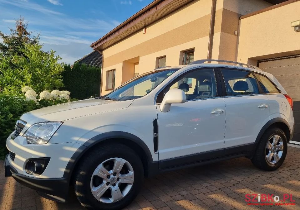 2015' Opel Antara photo #1