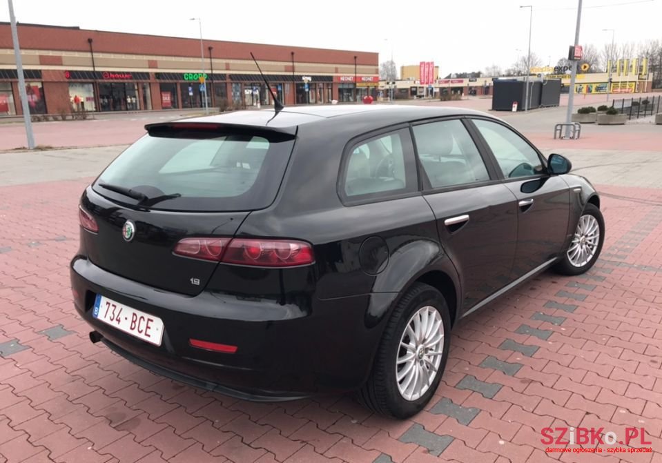 2007' Alfa Romeo 159 photo #3