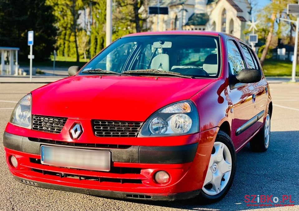 2003' Renault Clio photo #6