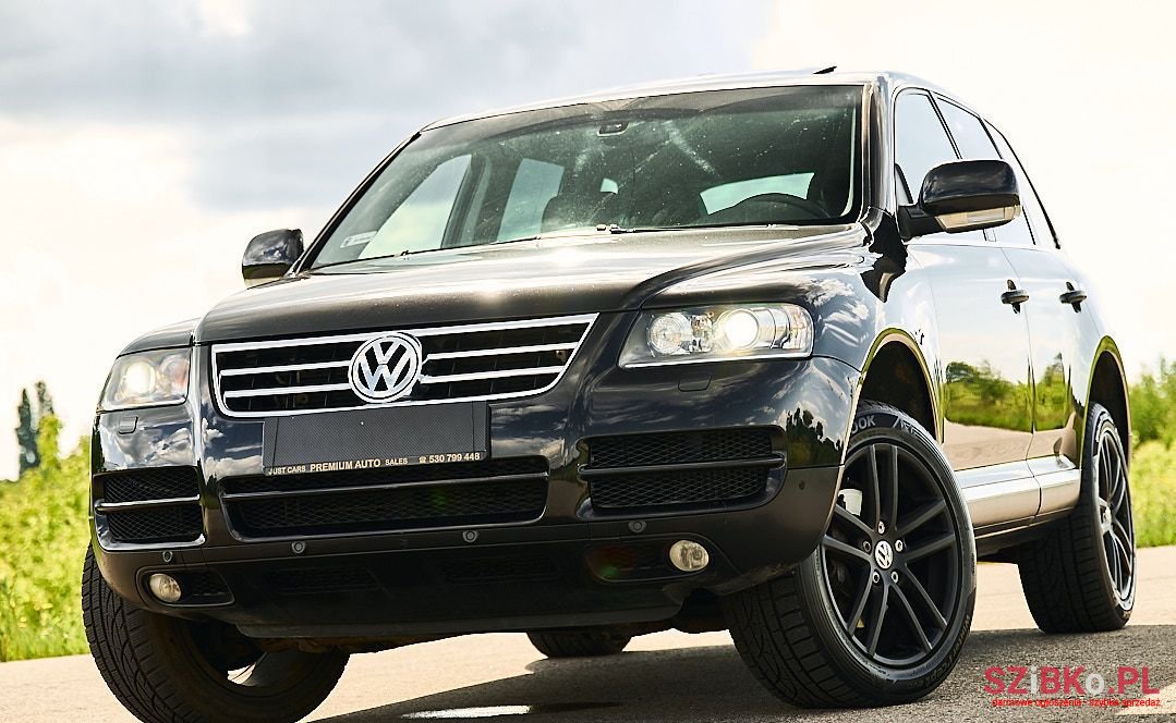 2006' Volkswagen Touareg photo #1