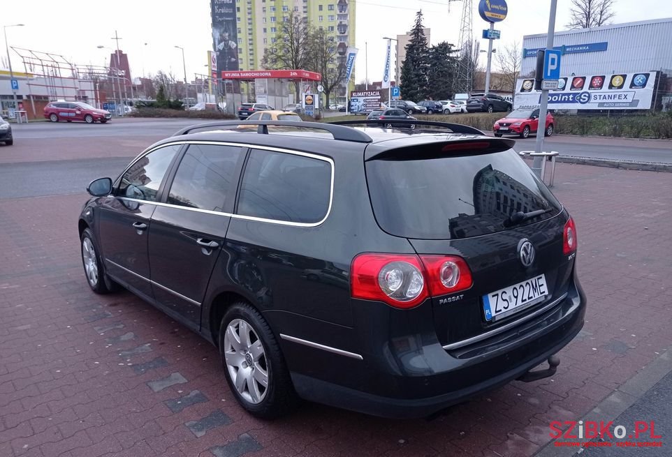 2007' Volkswagen Passat photo #4