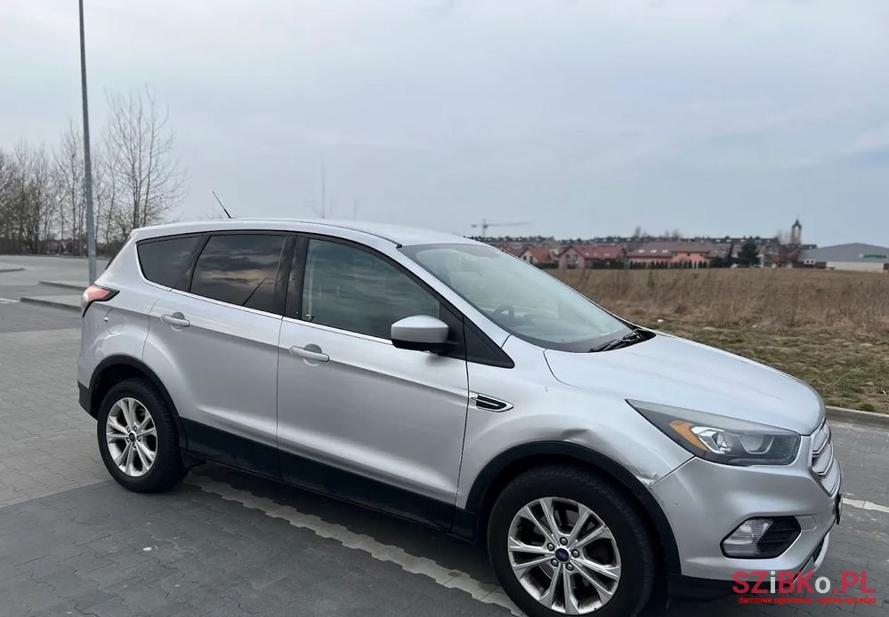 2017' Ford Escape photo #3