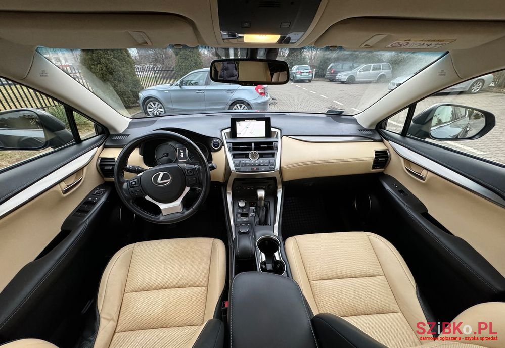 2016' Lexus NX photo #5