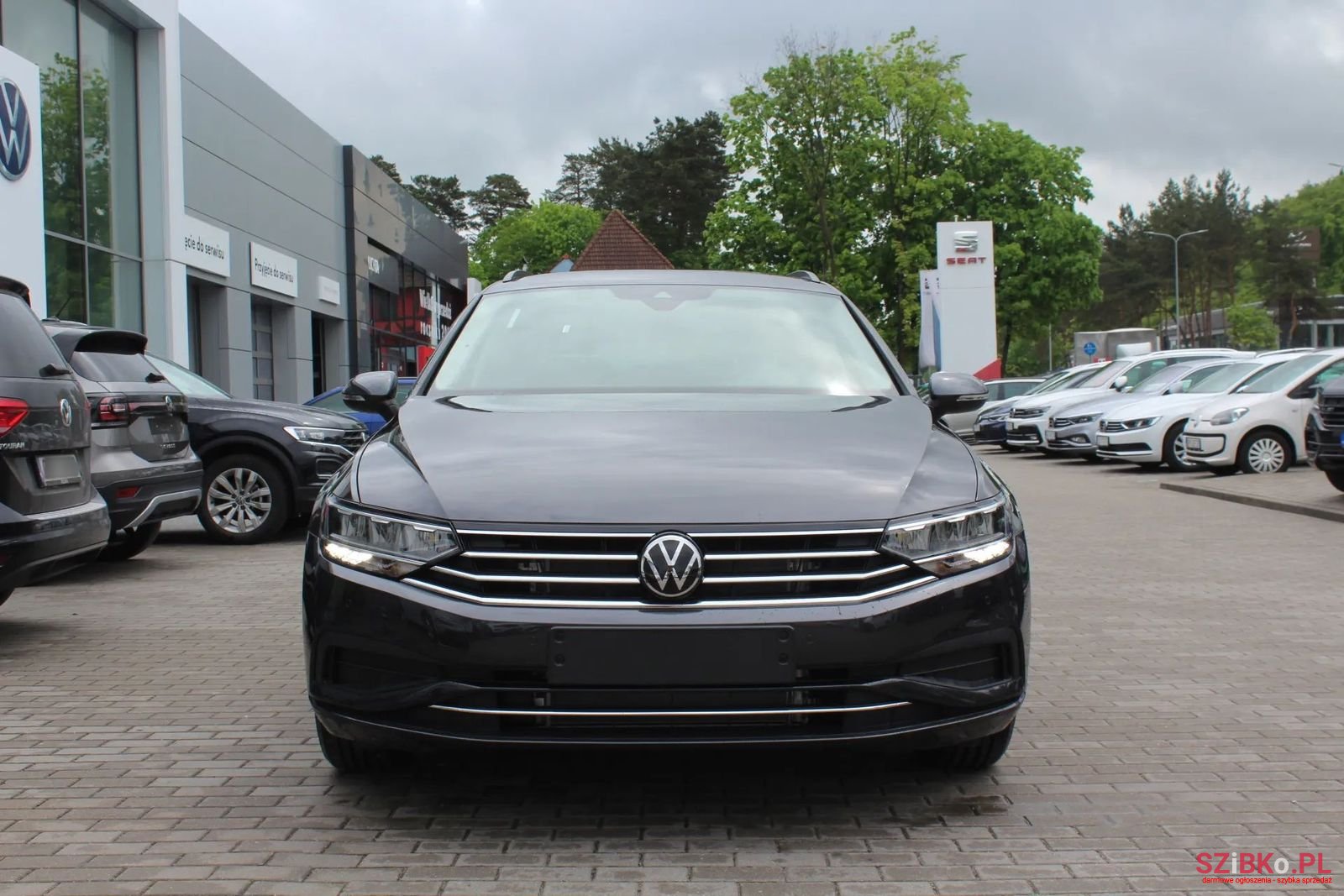 2023' Volkswagen Passat photo #5