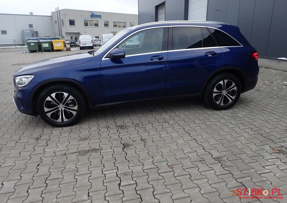 2020' Mercedes-Benz GLC photo #4