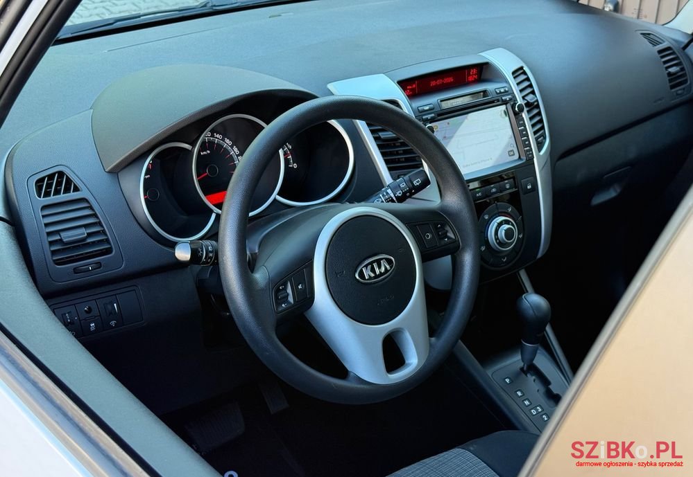 2010' Kia Venga 1.6 M photo #5