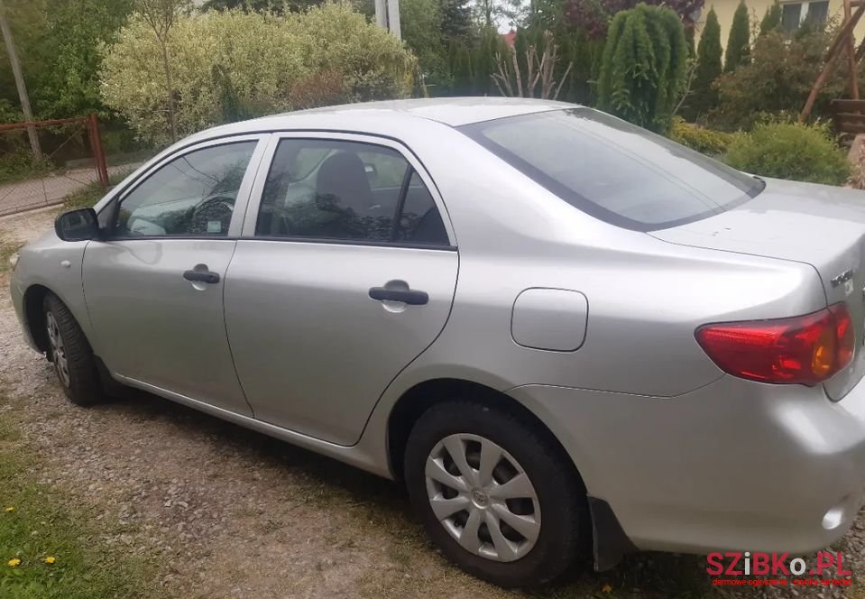 2010' Toyota Corolla photo #6