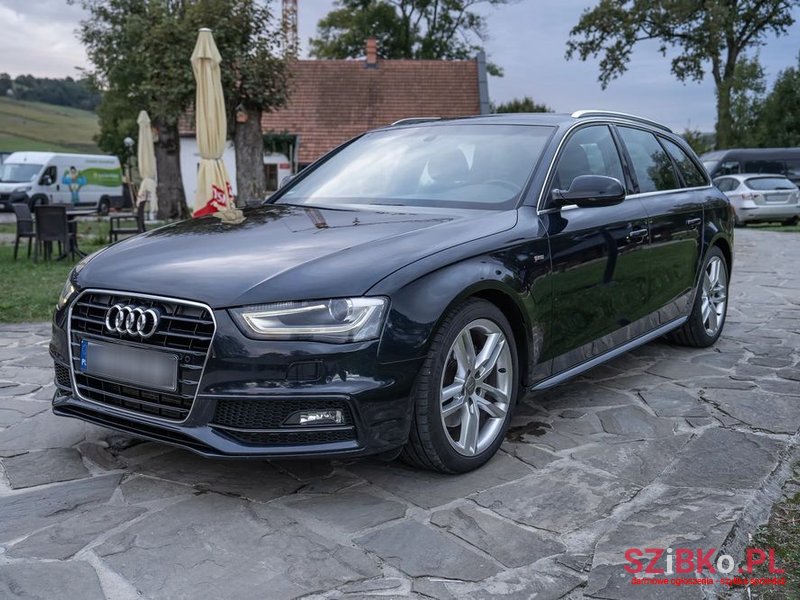 2014' Audi A4 Avant photo #2