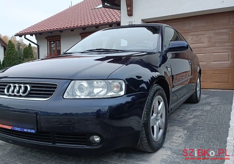 2002' Audi A3 1.6 Ambition photo #1