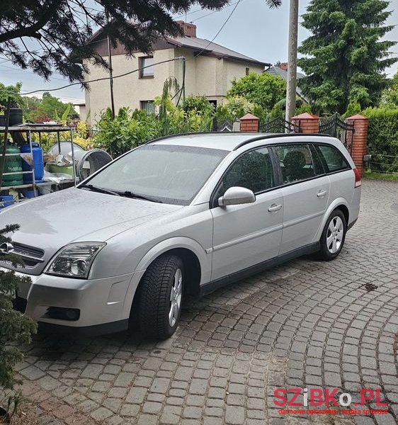 2004' Opel Vectra 2.2 Comfort photo #2