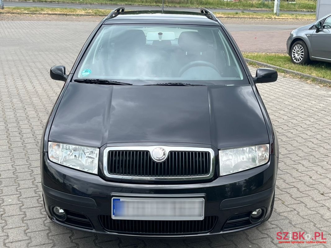 2007' Skoda Fabia photo #2